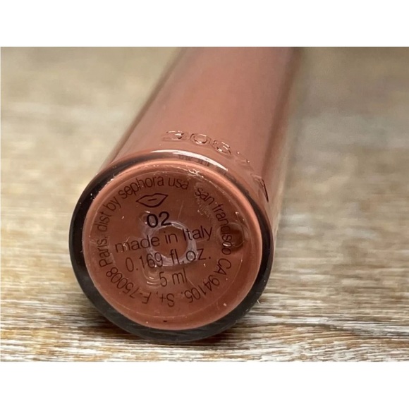 Sephora Cream Lip Stain Matte Liquid Lipstick in #02 Classic Beige - Picture 4 of 5
